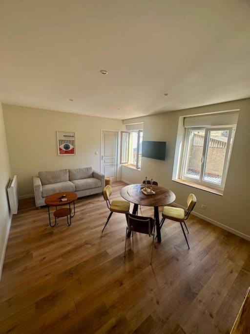 Appartement Au Coeur De La Ville Fortifiee Булон сюр Мер Екстериор снимка